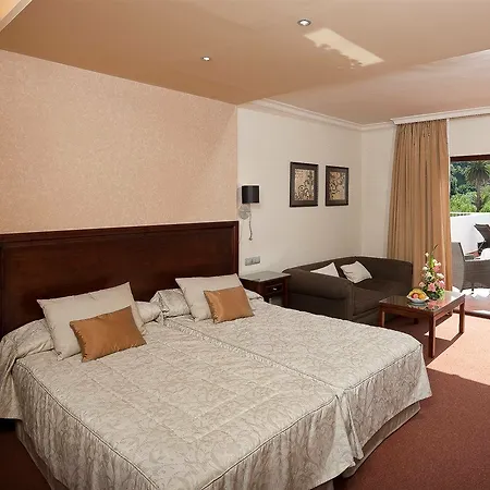 Atlantic El Tope فندق